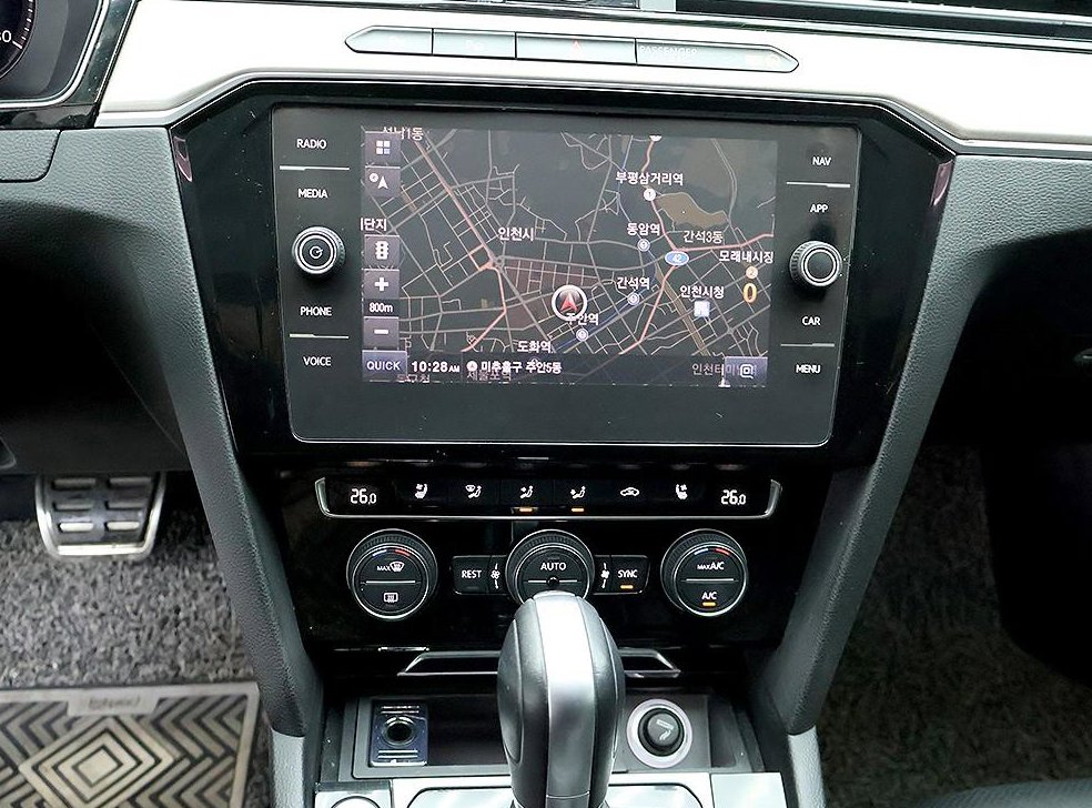 폭스바겐 아테온 2.0 TDI 엘레강스 프리미엄 사진 9