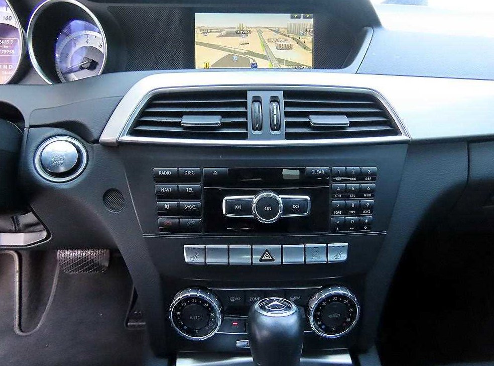 벤츠 C 클래스 C200 CGI 아방가르드 사진 12