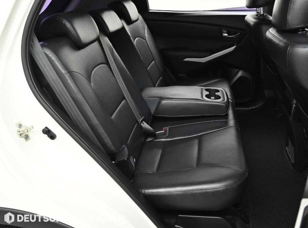 KG모빌리티(쌍용)  코란도 2WD 2.2 RX 사진 11