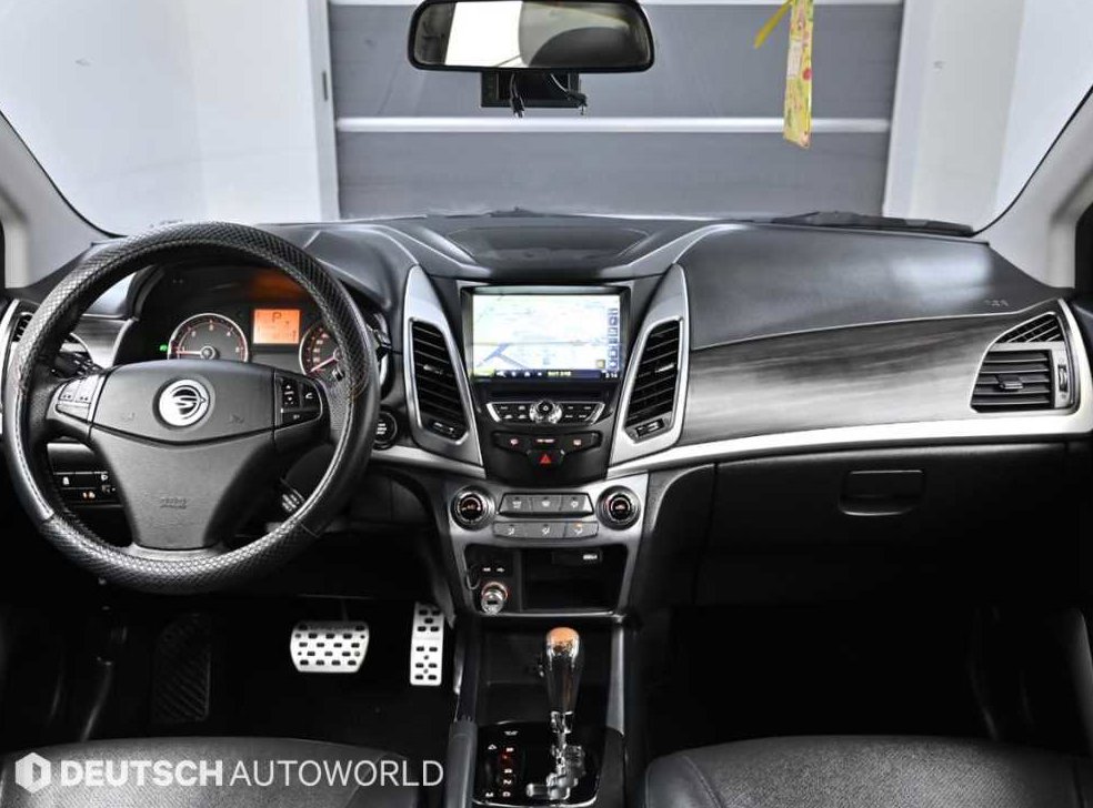 KG모빌리티(쌍용)  코란도 2WD 2.2 RX 사진 7