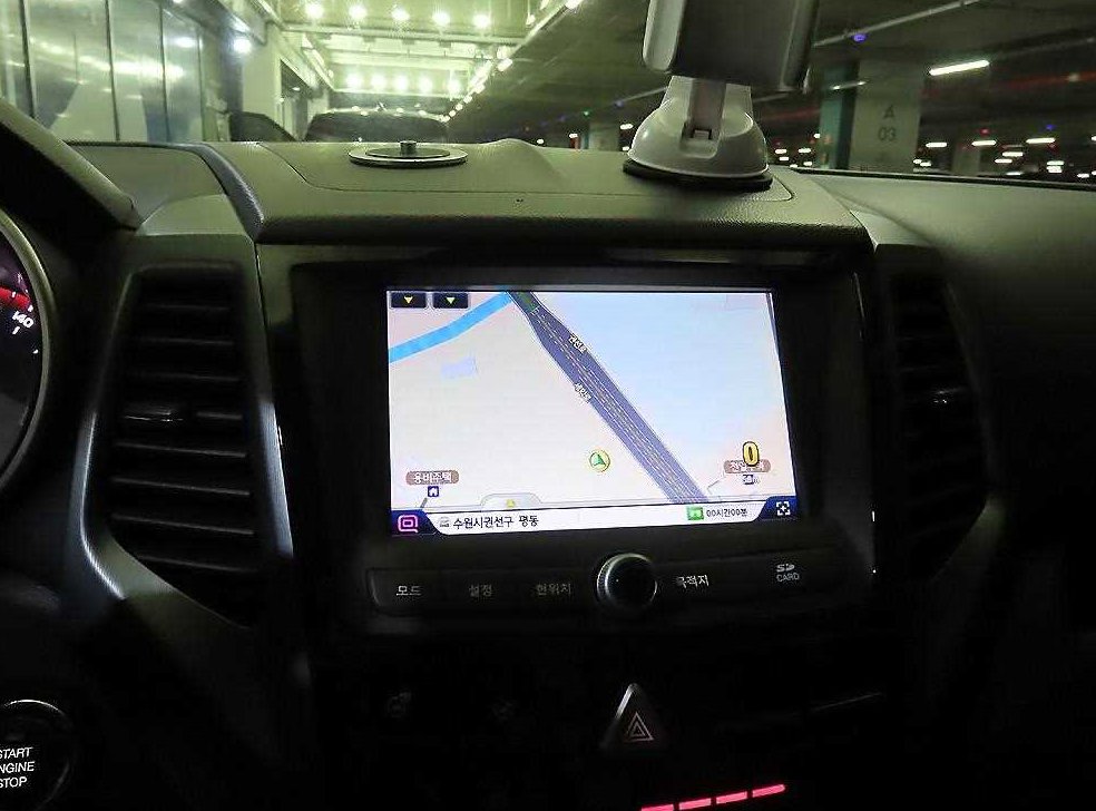 KG모빌리티(쌍용)  티볼리 2WD 디젤 VX 사진 16