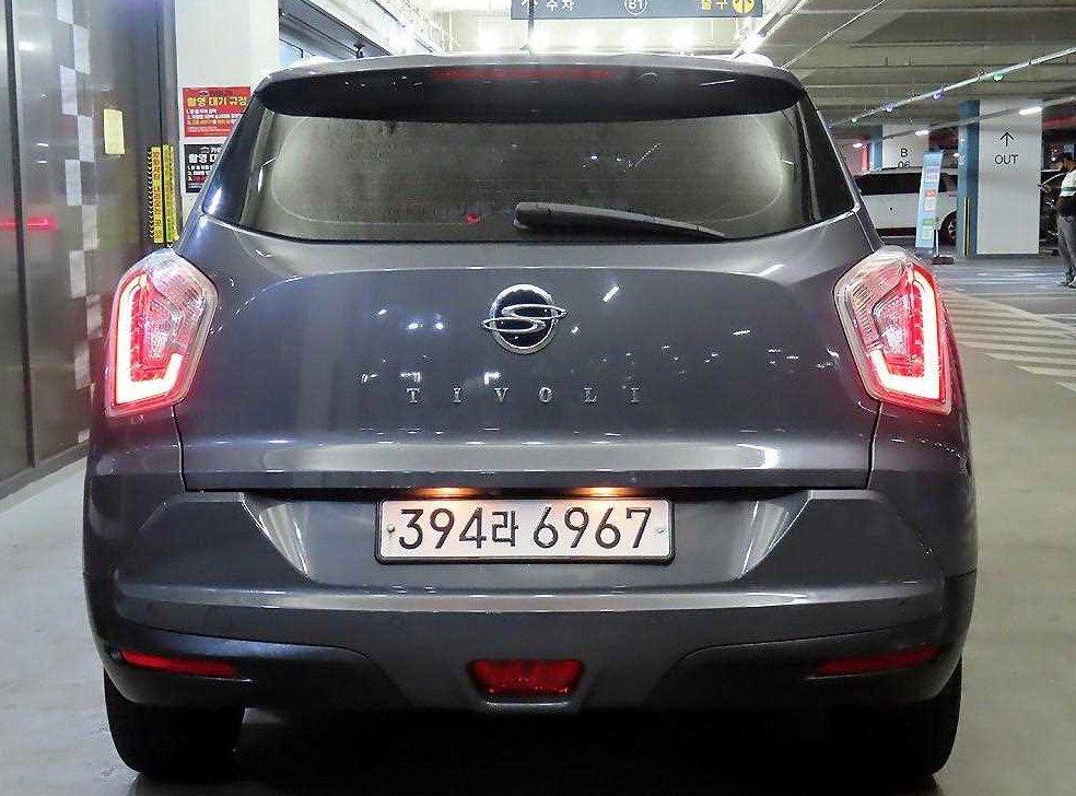 KG모빌리티(쌍용)  티볼리 2WD 디젤 VX 사진 5