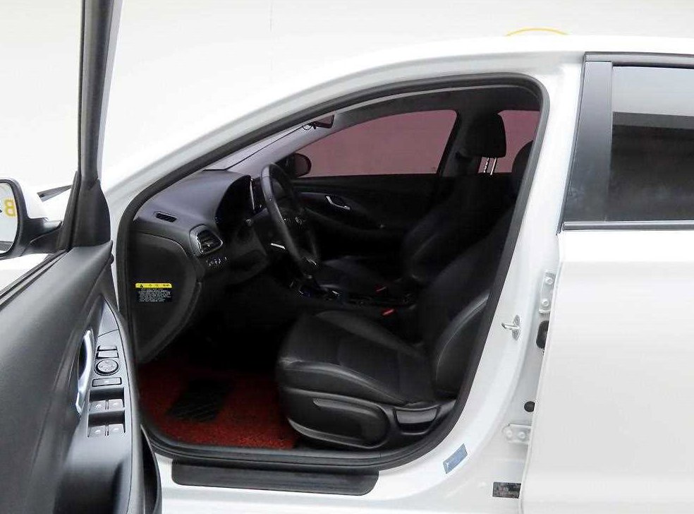현대 i30 1.4 터보 사진 13