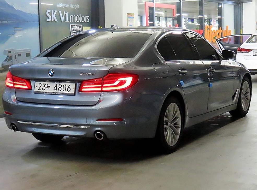 BMW 5시리즈 520d 럭셔리 플러스 사진 4