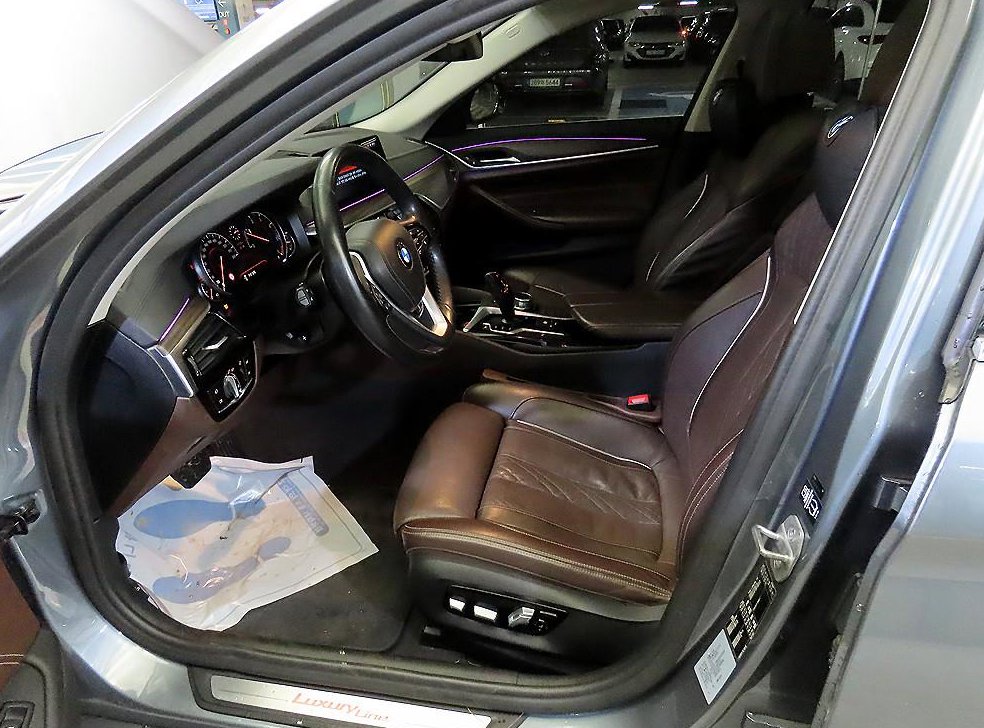 BMW 5시리즈 520d 럭셔리 플러스 사진 6