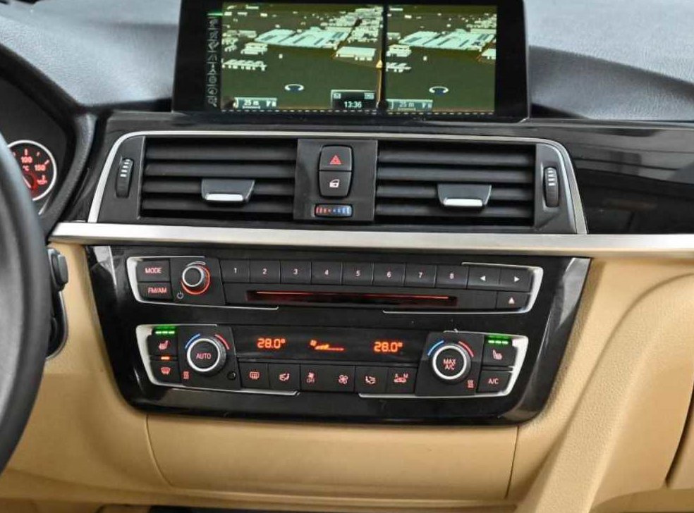 BMW 3시리즈 320d 사진 14