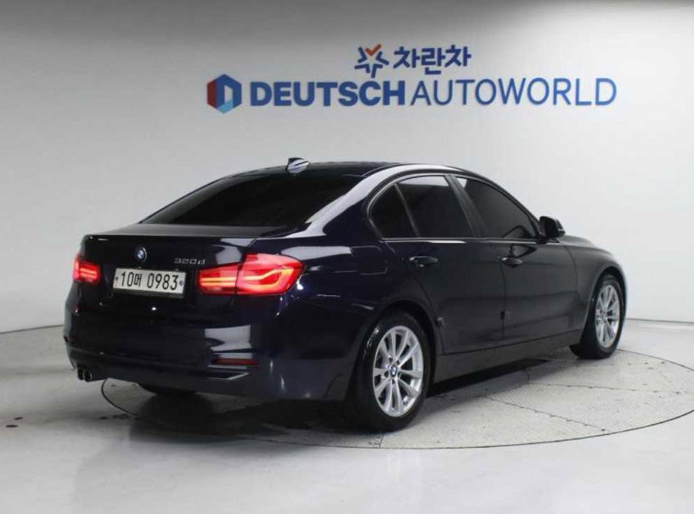 BMW 3시리즈 320d 사진 2