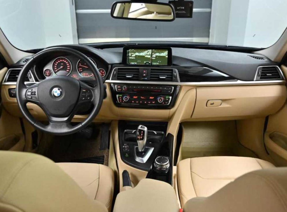 BMW 3시리즈 320d 사진 7