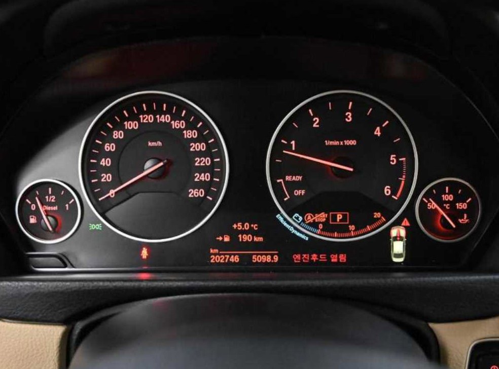 BMW 3시리즈 320d 사진 8
