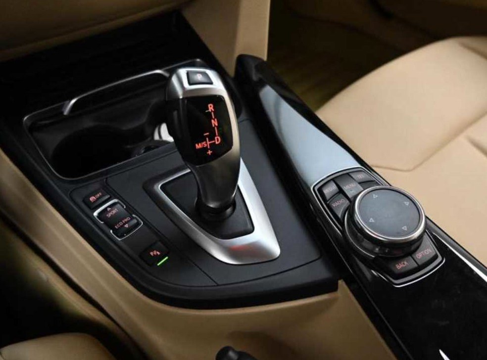 BMW 3시리즈 320d 사진 9