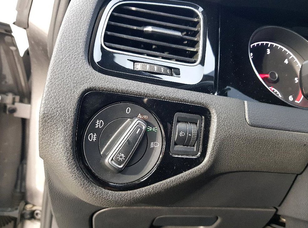 폭스바겐 골프 1.6 TDI 사진 12