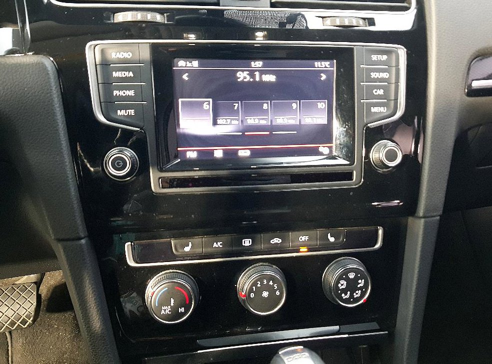 폭스바겐 골프 1.6 TDI 사진 14