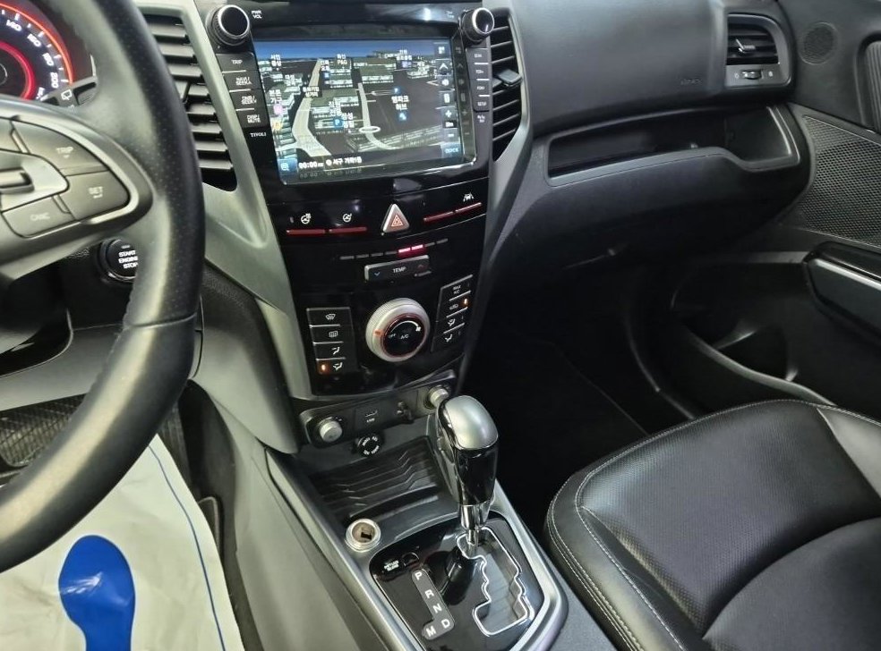 KG모빌리티(쌍용)  티볼리 2WD 가솔린 VX 사진 10