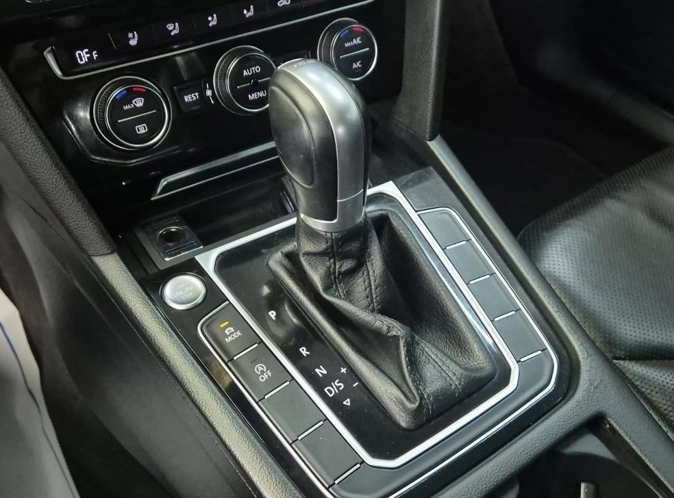 폭스바겐 아테온 2.0 TDI 엘레강스 프리미엄 사진 8