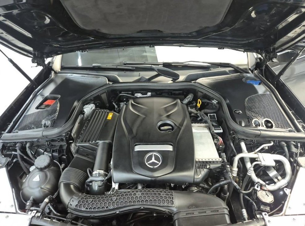 벤츠 E 클래스 E300 4MATIC 아방가르드 사진 5