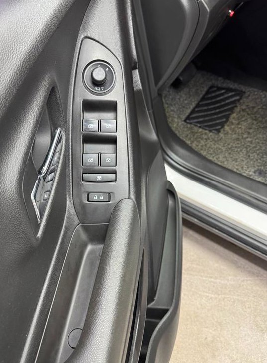 쉐보레 트랙스 1.4 LT 사진 17