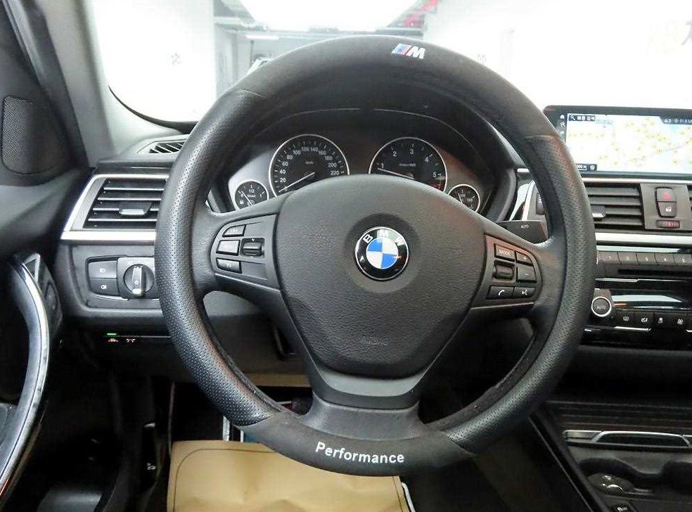 BMW 3시리즈 320d 사진 8