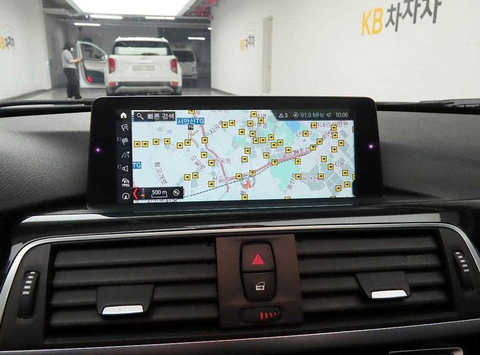 BMW 3시리즈 320d 사진 9