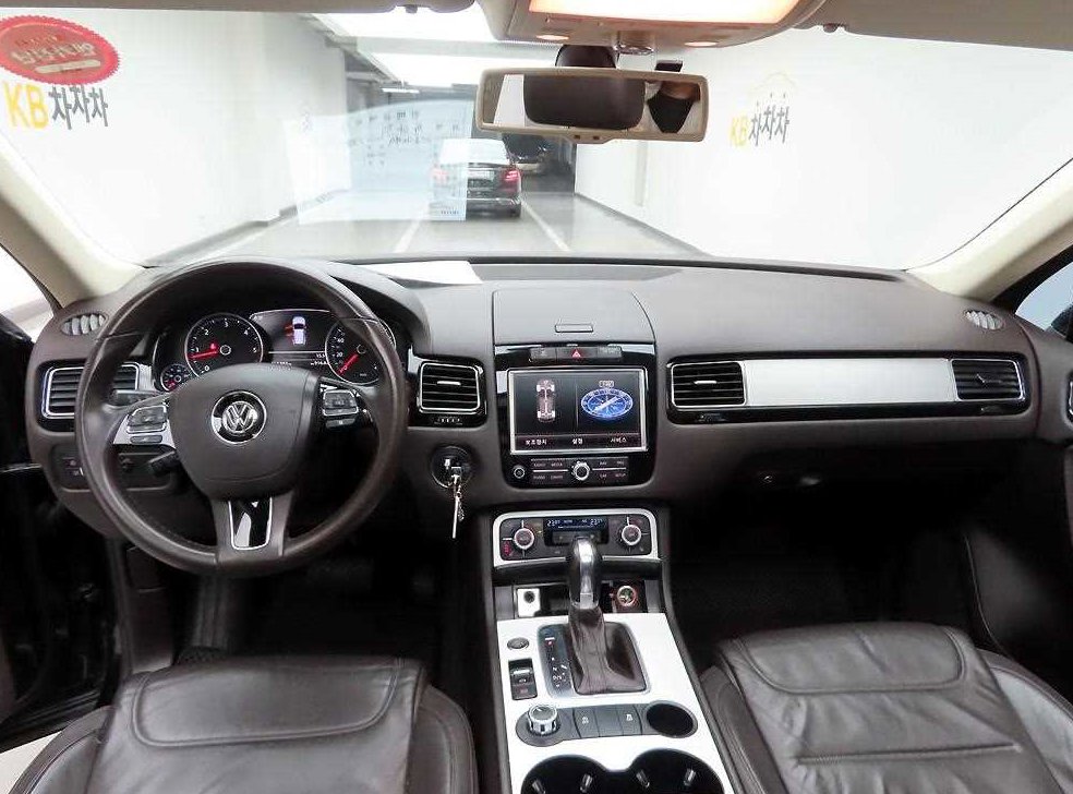 폭스바겐 투아렉 V6 3.0 TDI 블루모션 사진 6