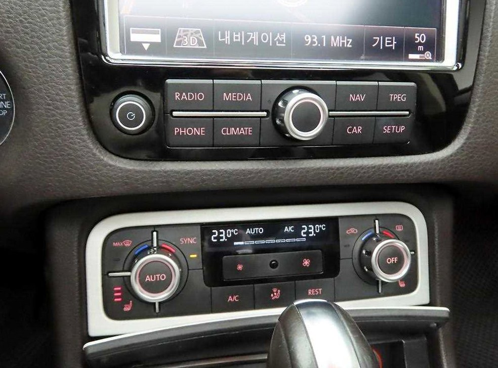 폭스바겐 투아렉 V6 3.0 TDI 블루모션 사진 9