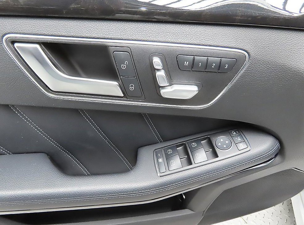 벤츠 E 클래스 E300 아방가르드 사진 11