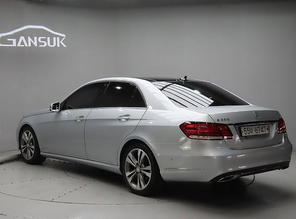벤츠 E 클래스 E300 아방가르드 사진 3