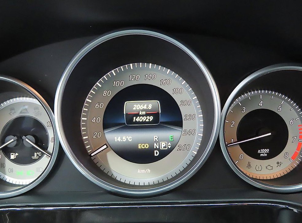 벤츠 E 클래스 E300 아방가르드 사진 6