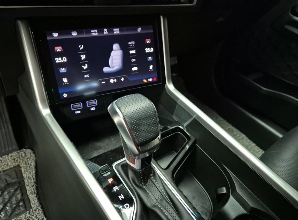 KG모빌리티(쌍용)  토레스 1.5 GDI-T 2WD 사진 8