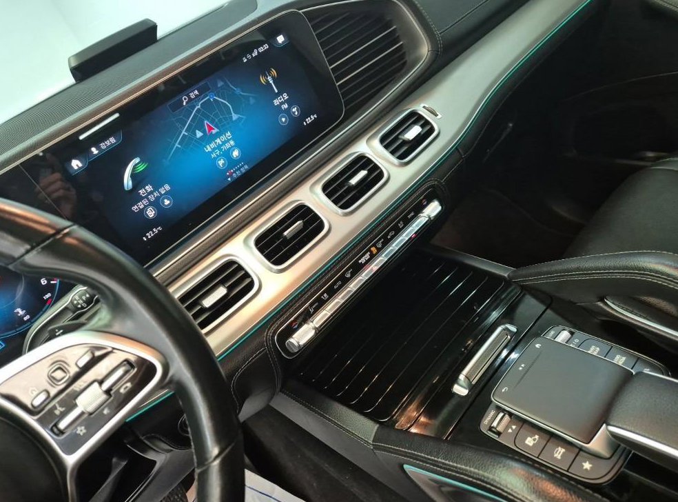 벤츠 GLE 클래스 GLE 300d 4MATIC 사진 10