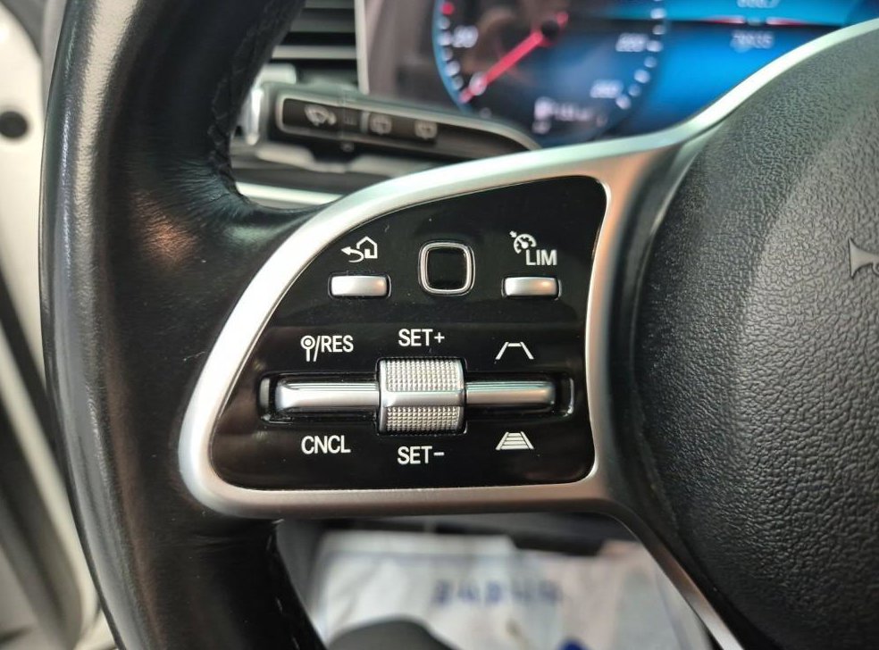 벤츠 GLE 클래스 GLE 300d 4MATIC 사진 16