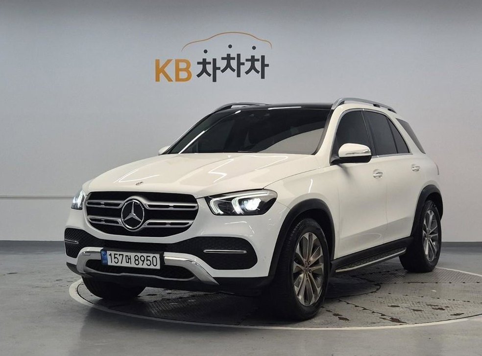 벤츠 GLE 클래스 GLE 300d 4MATIC 사진 2