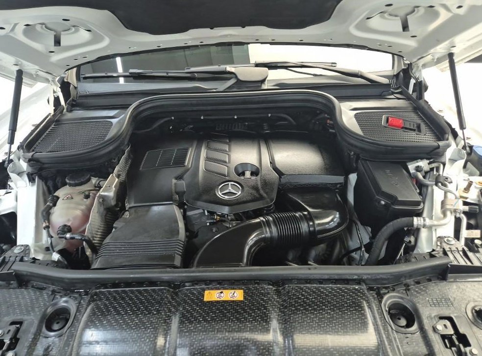 벤츠 GLE 클래스 GLE 300d 4MATIC 사진 5