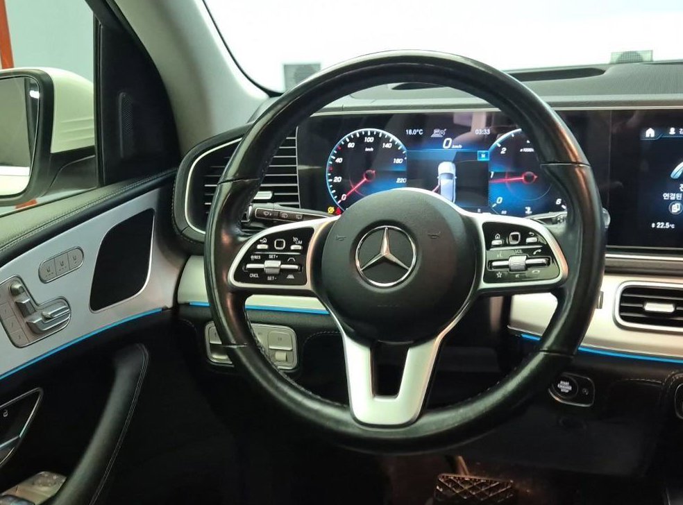 벤츠 GLE 클래스 GLE 300d 4MATIC 사진 9