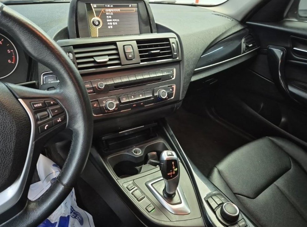 BMW 1시리즈 118d 어반 팩 1 사진 10