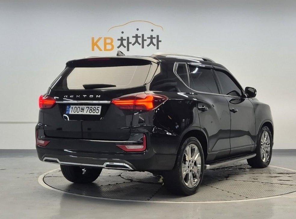 KG모빌리티(쌍용)  렉스턴 디젤 2.2 4WD 프레스티지 사진 4