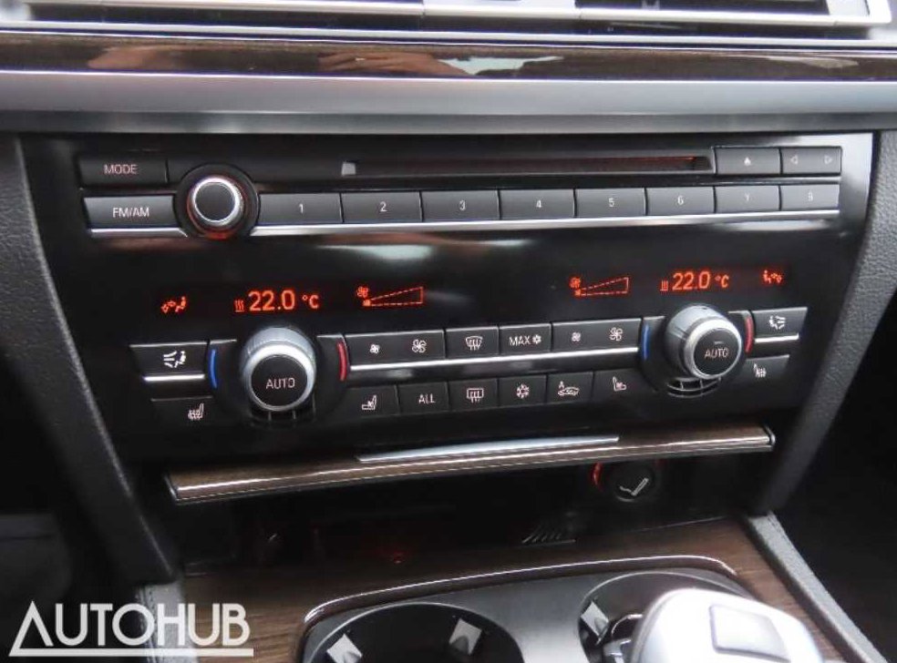 BMW 7시리즈 750 사진 8