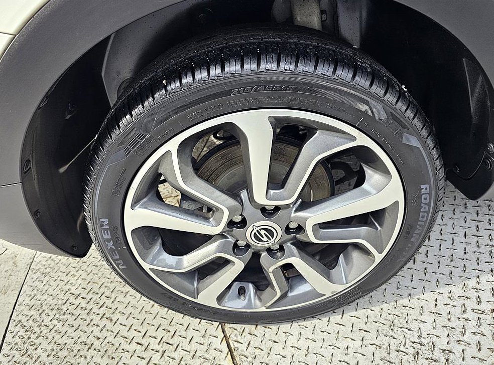 KG모빌리티(쌍용)  티볼리 디젤 2WD 1.6 VX 사진 20