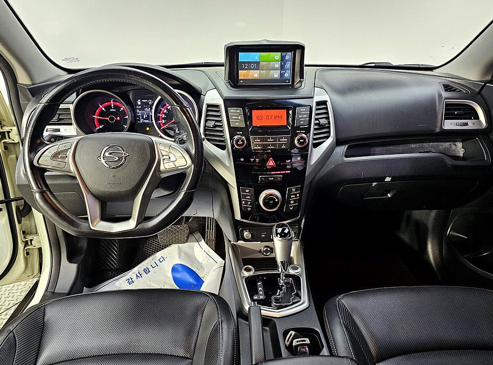 KG모빌리티(쌍용)  티볼리 디젤 2WD 1.6 VX 사진 5