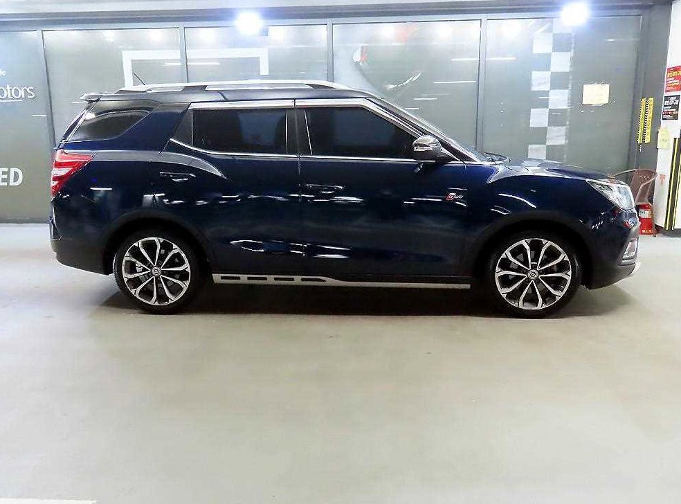 KG모빌리티(쌍용)  티볼리 4WD 디젤 1.6 RX 사진 3
