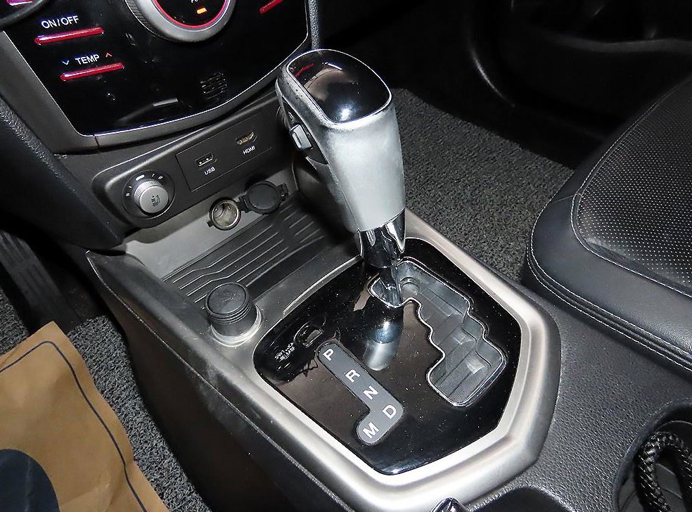 KG모빌리티(쌍용)  티볼리 가솔린 2WD 1.6 VX 사진 12