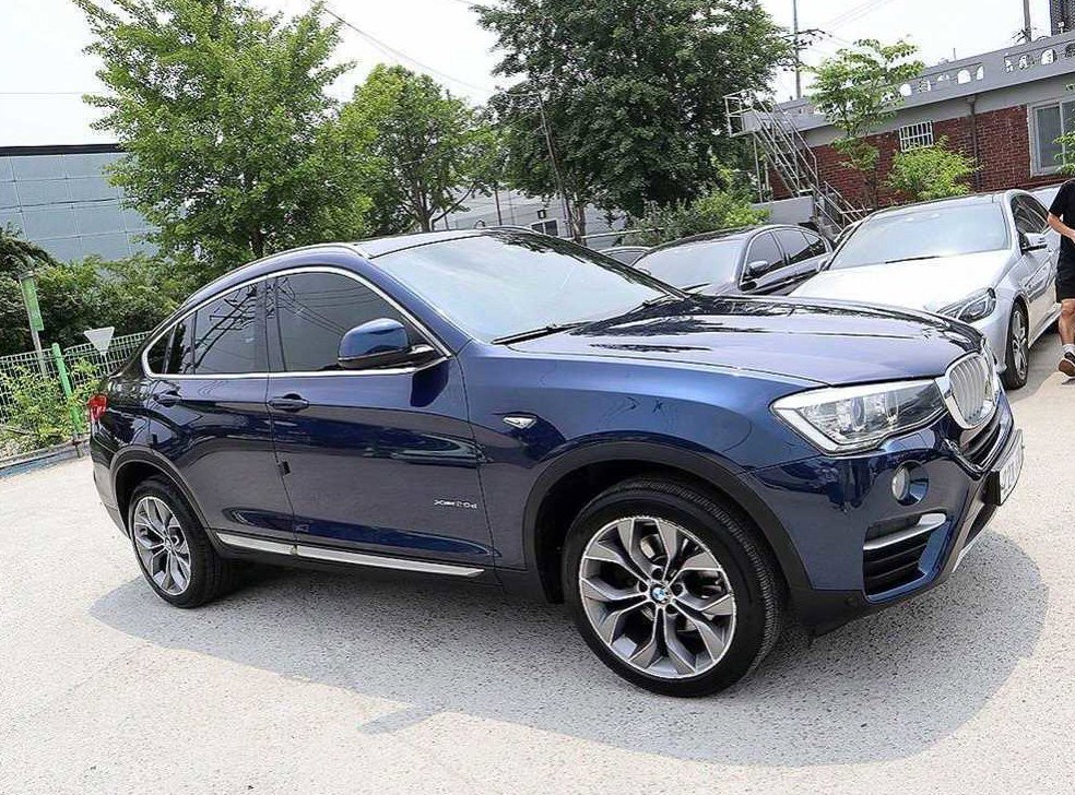 BMW X4  xDrive 20d 사진 3