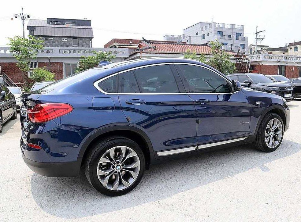 BMW X4  xDrive 20d 사진 4