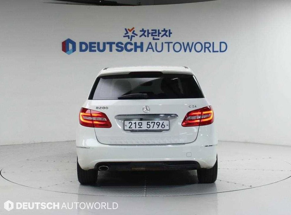 벤츠 B 클래스 (MY B) B200 CDI 블루이피션시 스포츠팩 사진 4