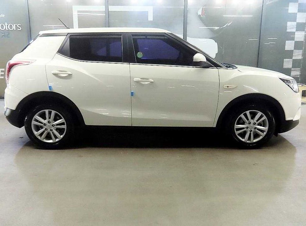 KG모빌리티(쌍용)  티볼리 가솔린 2WD 1.6 TX 사진 3