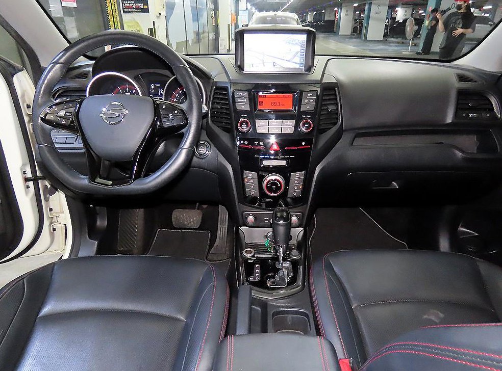 KG모빌리티(쌍용)  티볼리 2WD 가솔린 1.6 IX 사진 10