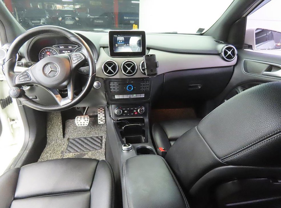 벤츠 B 클래스 (MY B) B200 d 사진 7