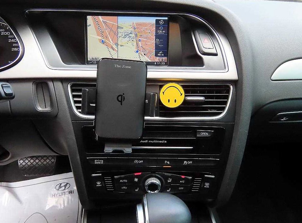 아우디 A4 2.0 TDI 사진 12