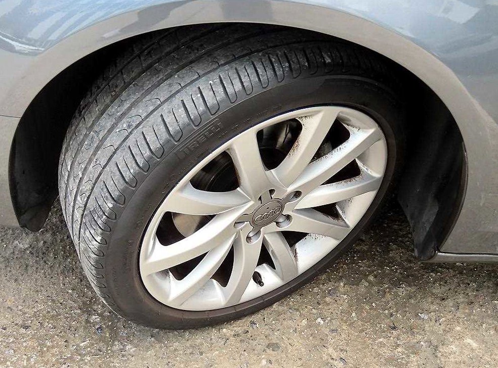 아우디 A4 2.0 TDI 사진 18