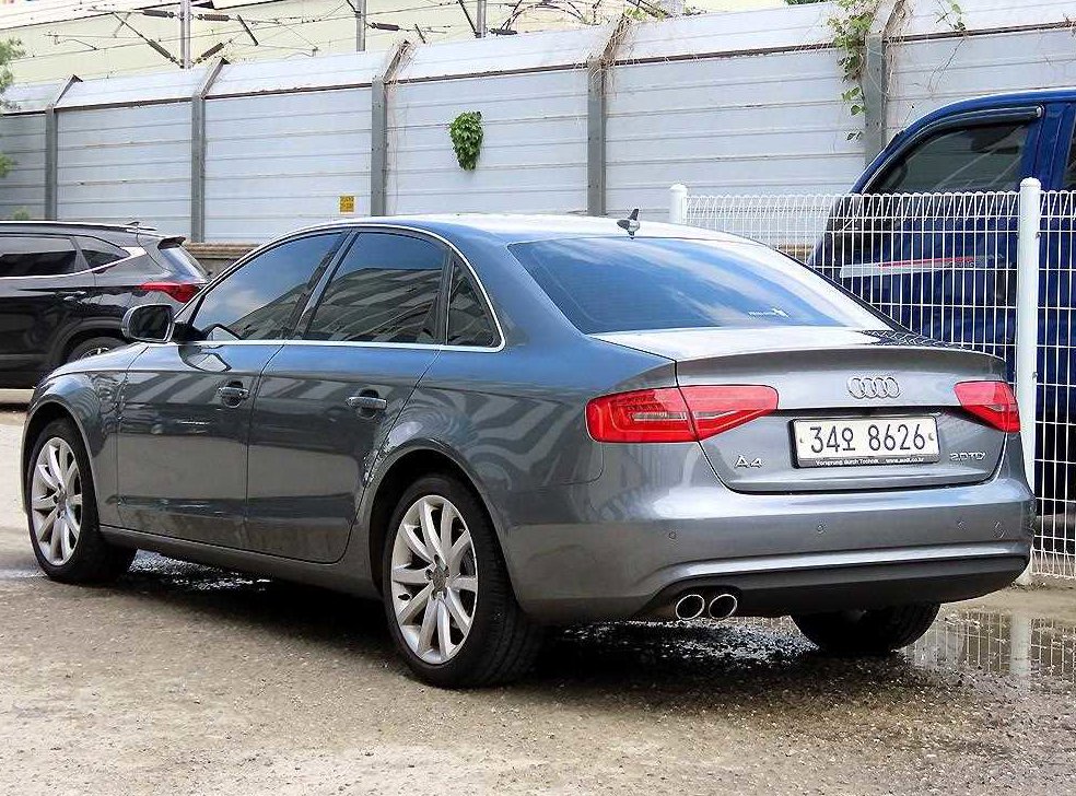 아우디 A4 2.0 TDI 사진 3
