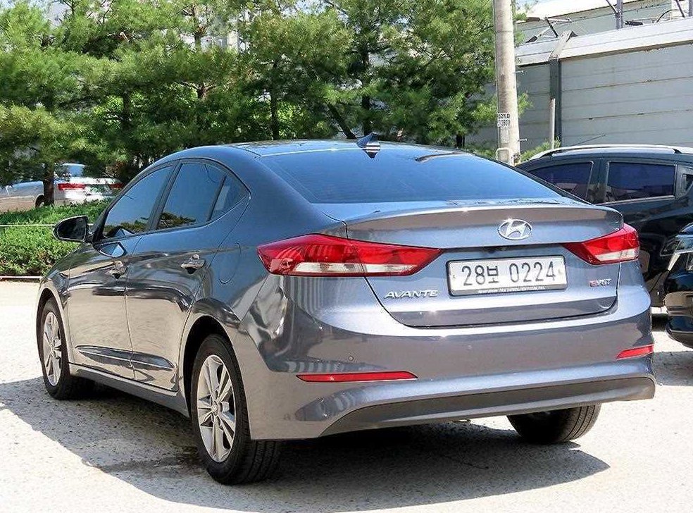 현대 아반떼 1.6 e-VGT 스마트 스페셜 사진 3